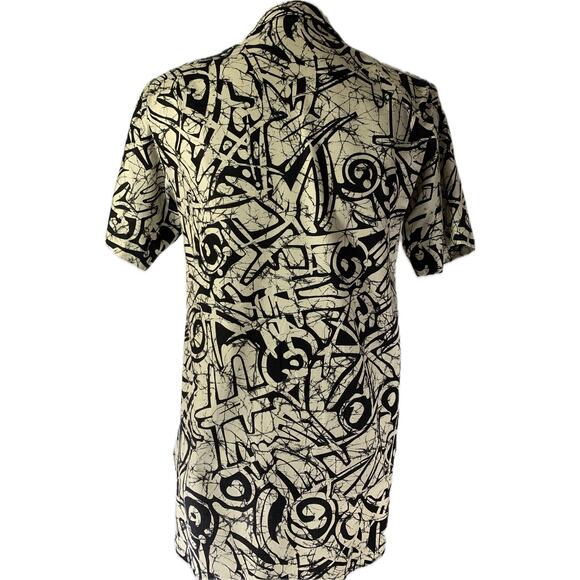 SB Sport Women's Blouse Black and Tan Print Short Sleeve Medium - Picture 3 of 7